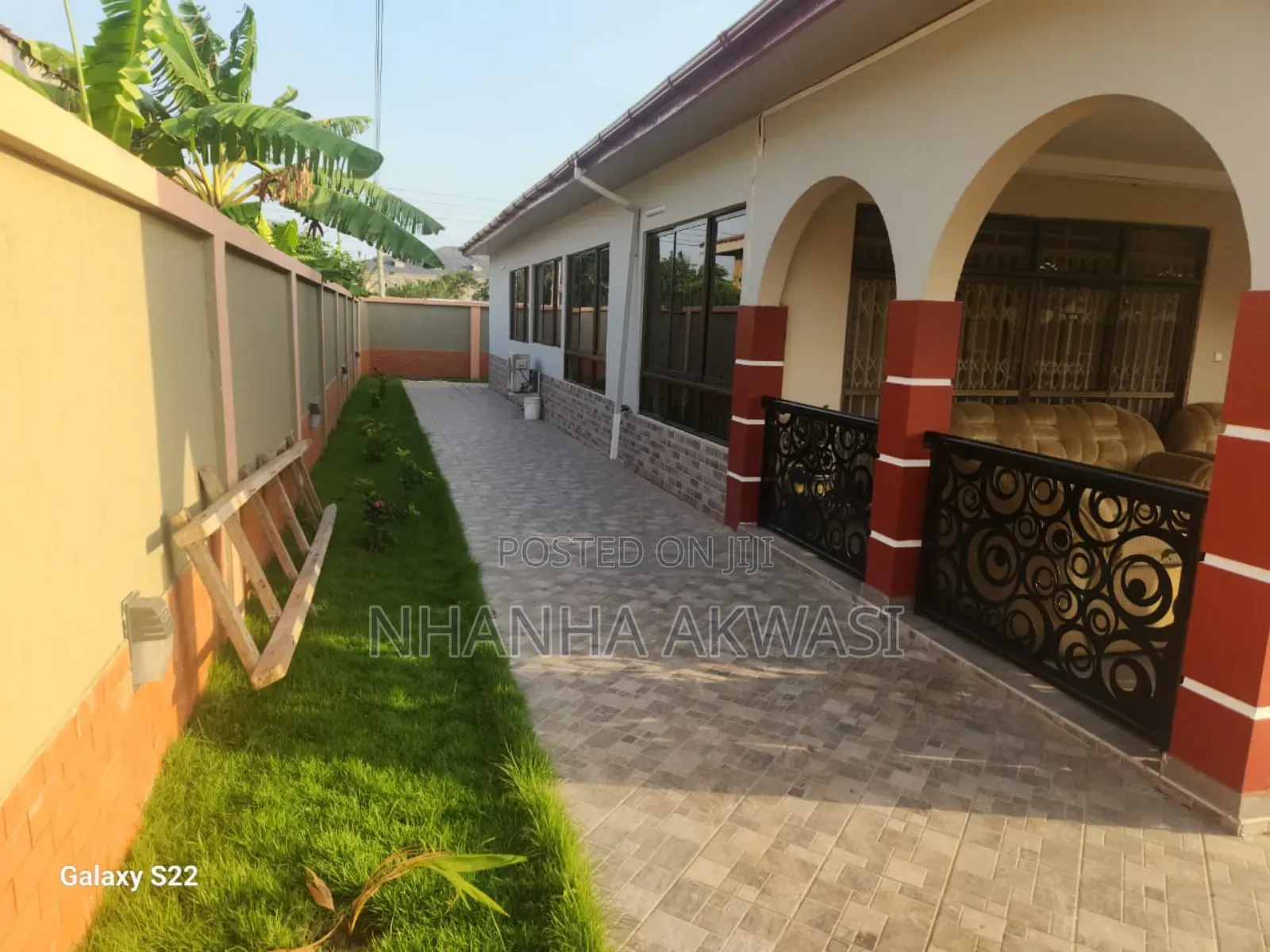 Furnished 4bdrm House in Community12, Tema Metropolitan for rent
