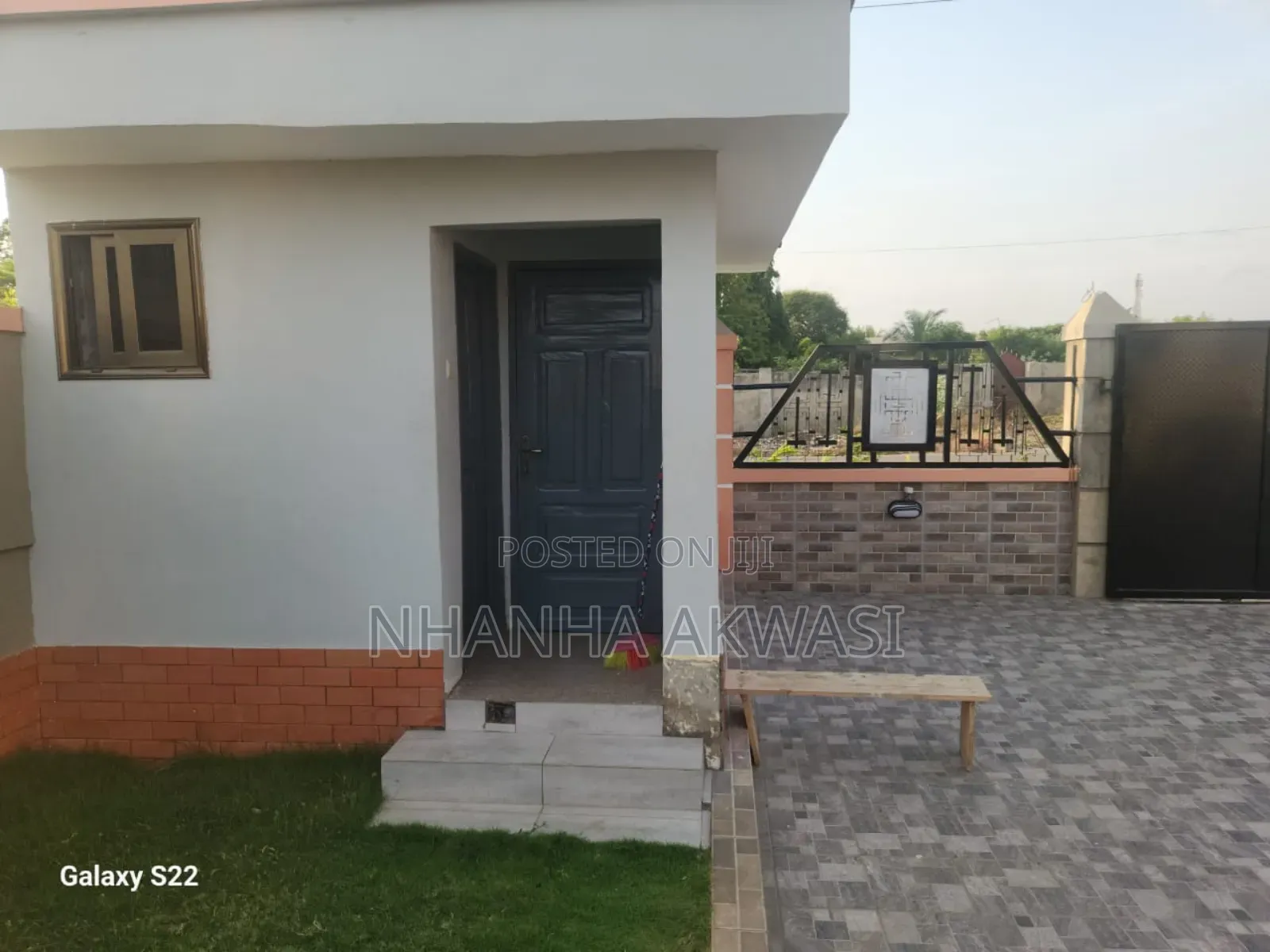 Furnished 4bdrm House in Community12, Tema Metropolitan for rent