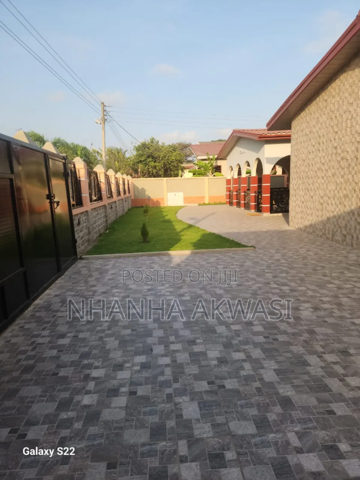 Furnished 4bdrm House in Community12, Tema Metropolitan for rent