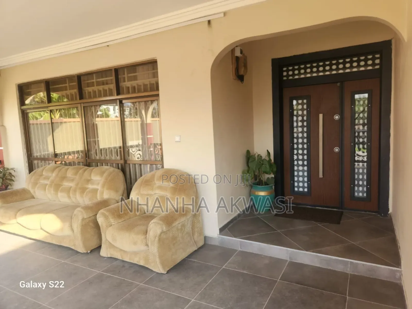 Furnished 4bdrm House in Community12, Tema Metropolitan for rent