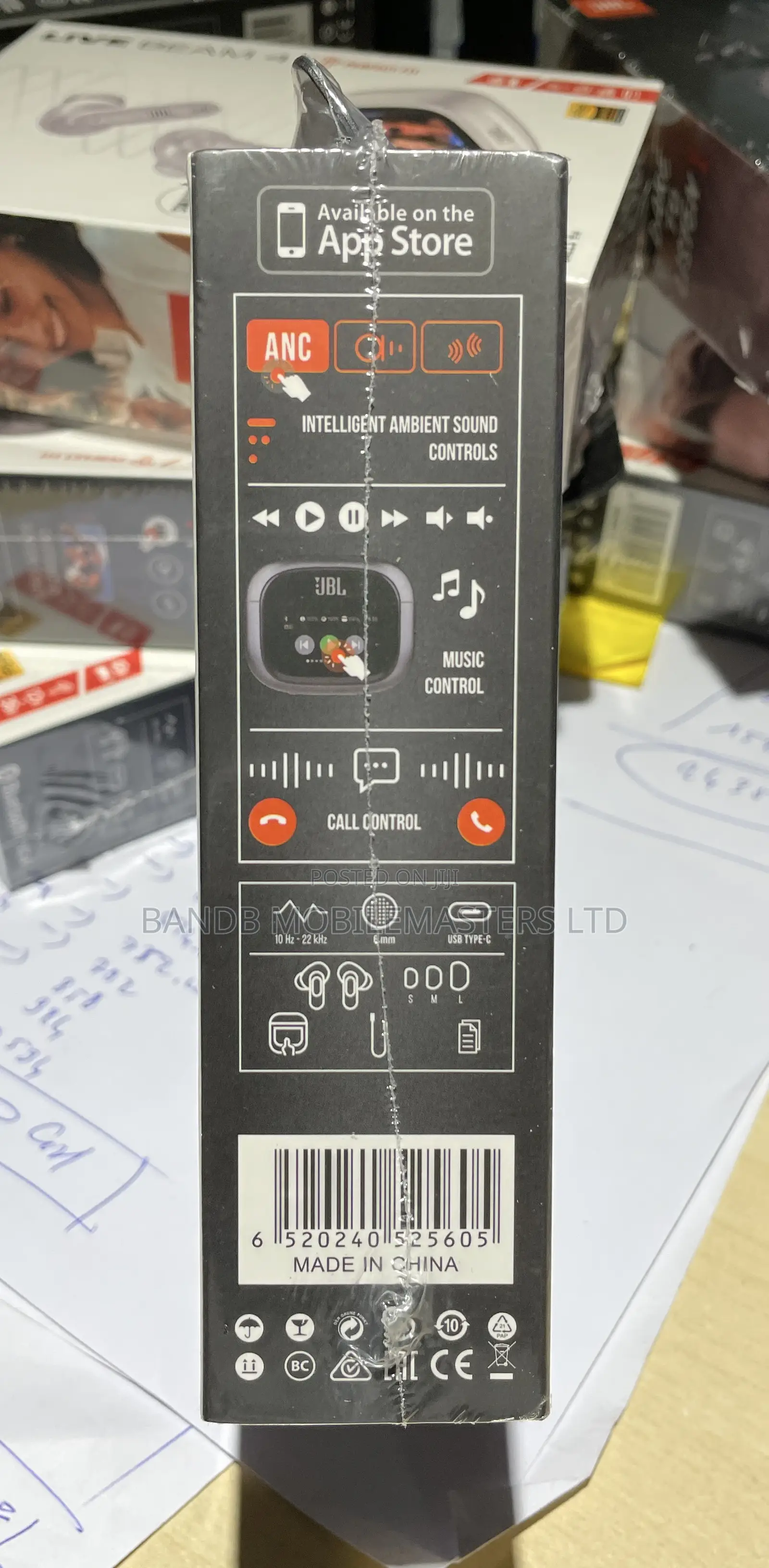 JBL Tour Pro 5