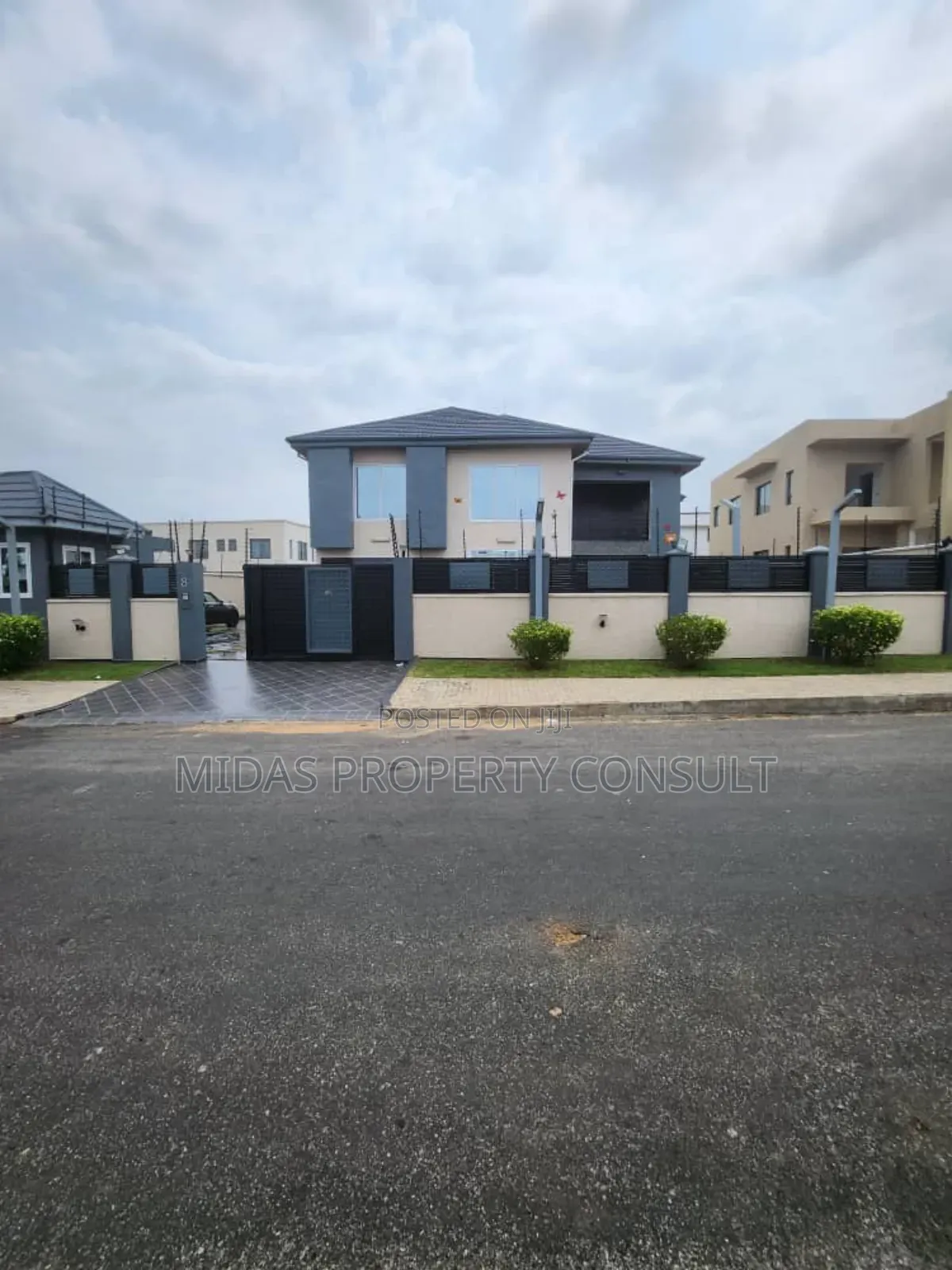 4bdrm House in Airport Hills for sale