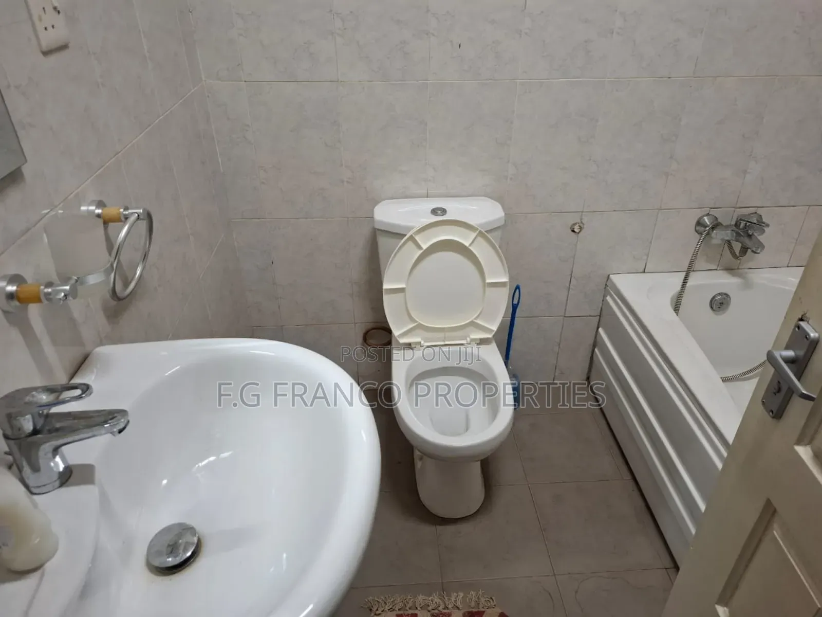 Furnished 3bdrm House in Kg Franco Properties, Sakumono for rent