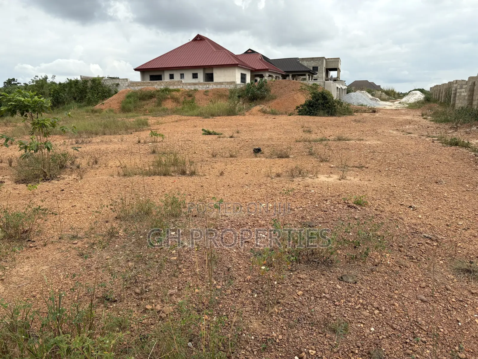 One Full Plot for Sale in Kwanwoma,Sokoban Road.