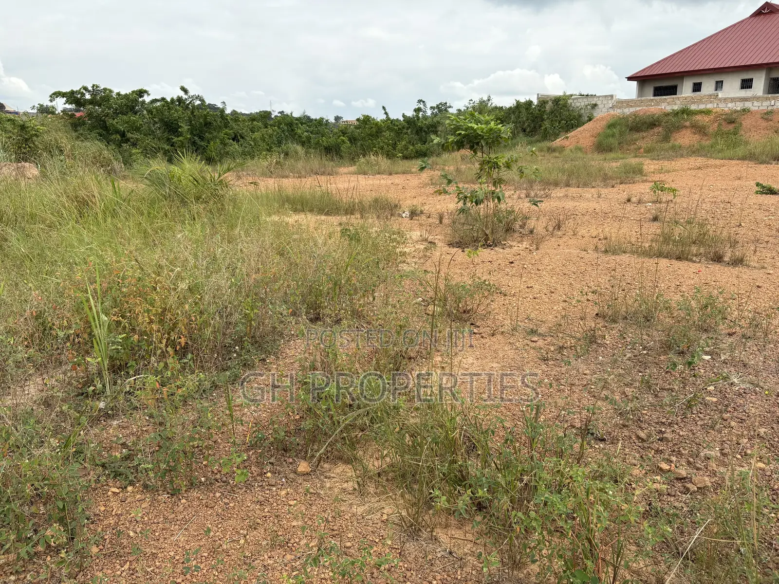 One Full Plot for Sale in Kwanwoma,Sokoban Road.