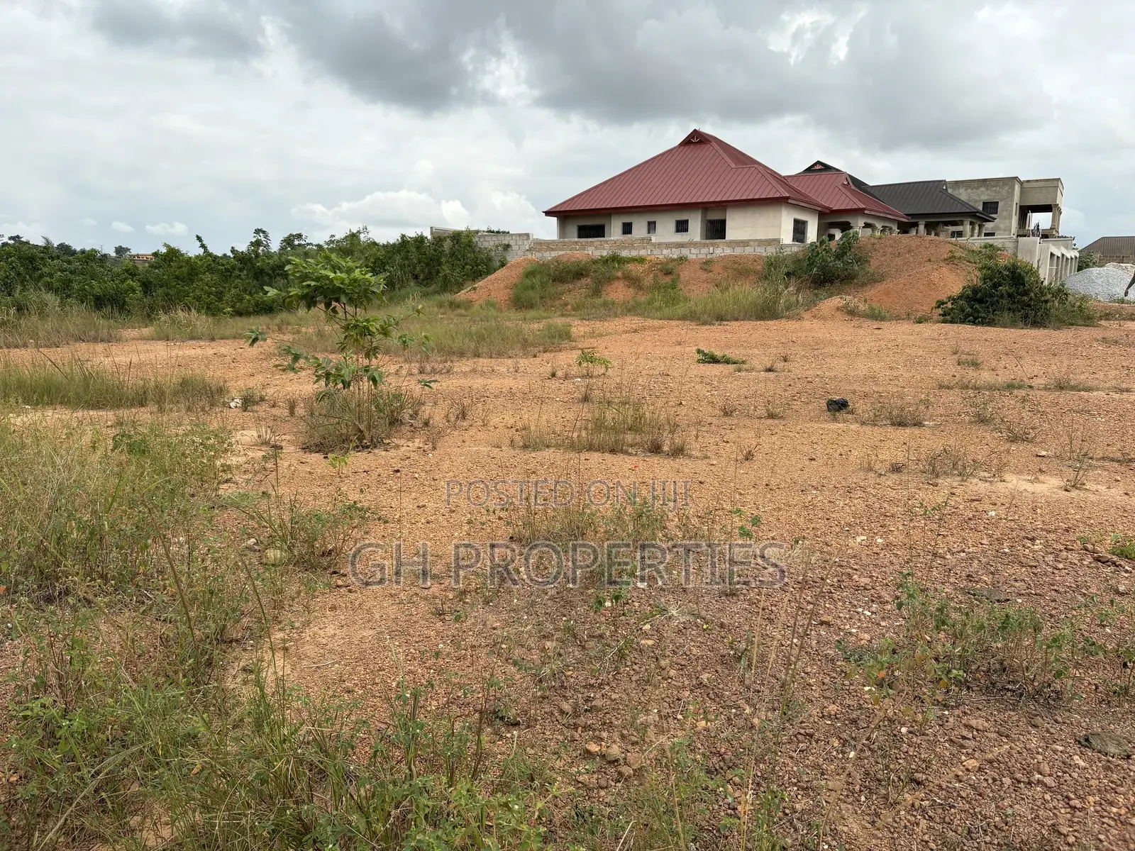 One Full Plot for Sale in Kwanwoma,Sokoban Road.