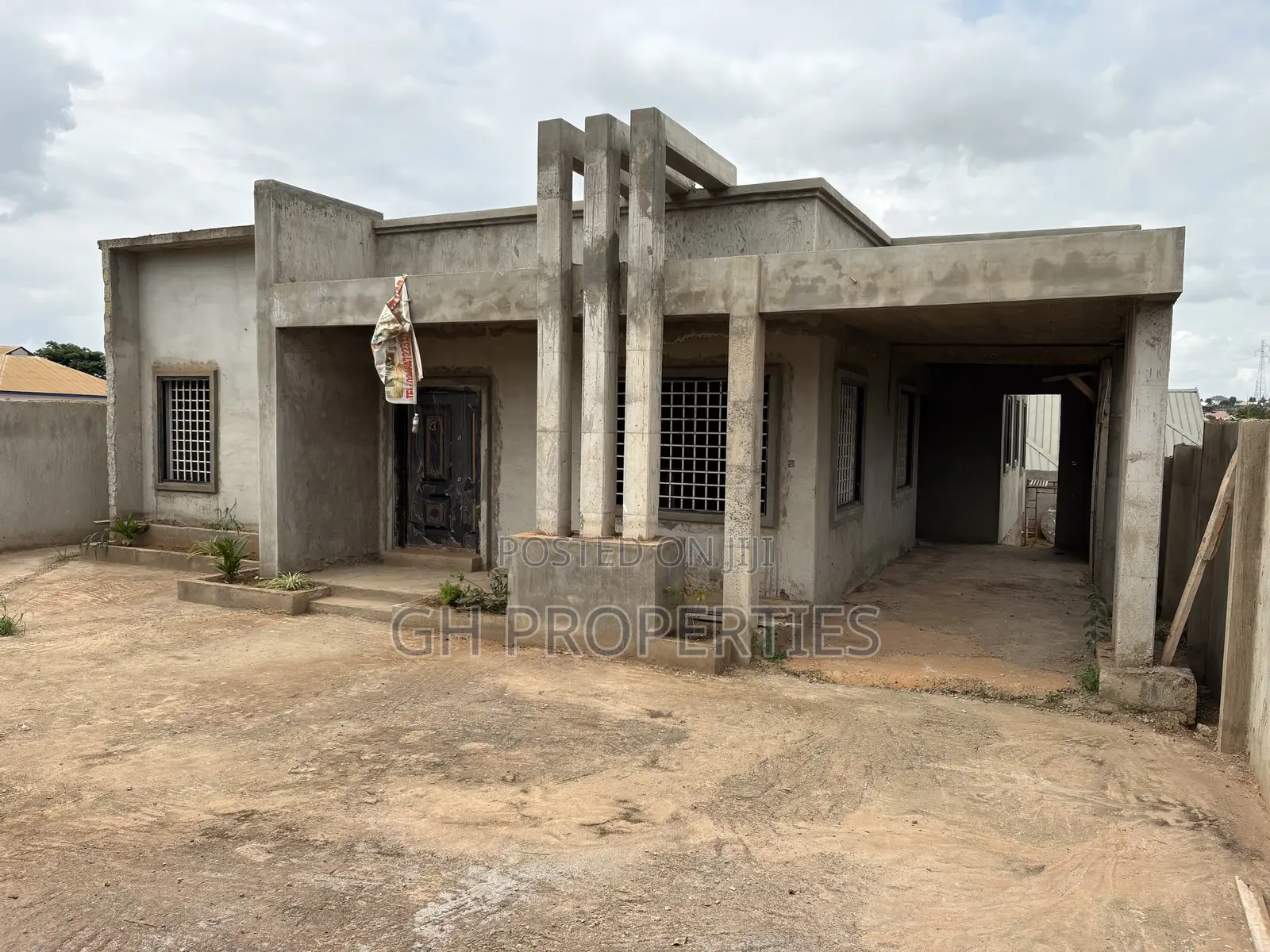 4bdrm House in Kwanwoma,Konkoli. for sale