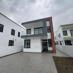 3bdrm Duplex in Oyarifa for sale
