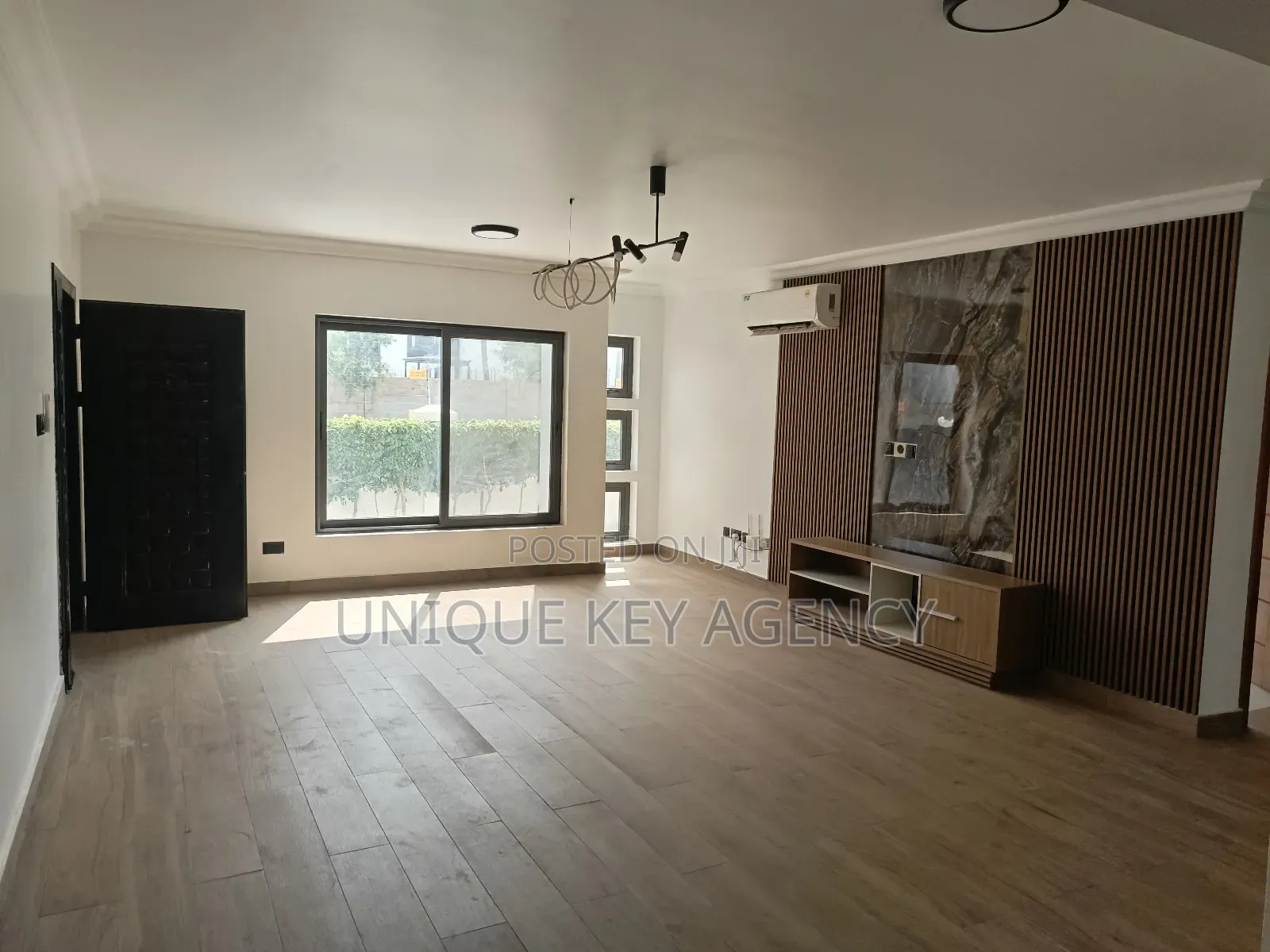 2bdrm Apartment in Unique Key Agency, Manet Court for rent