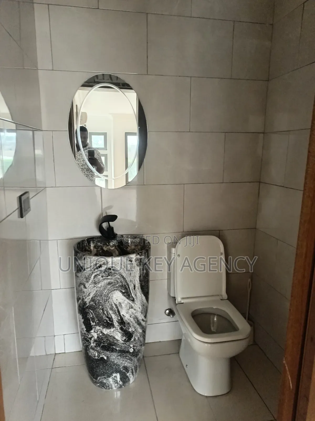2bdrm Apartment in Unique Key Agency, Manet Court for rent