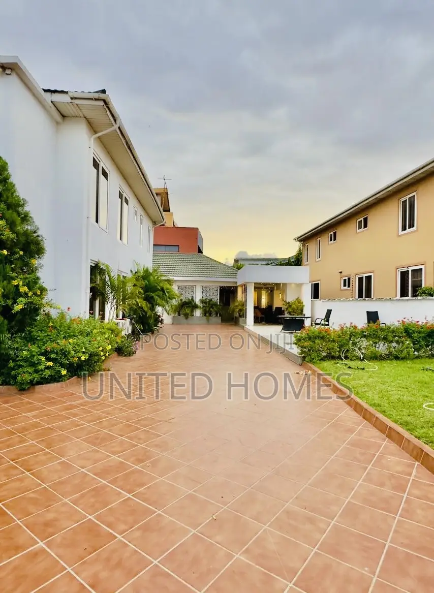 Furnished 6bdrm House in Cantonments for sale