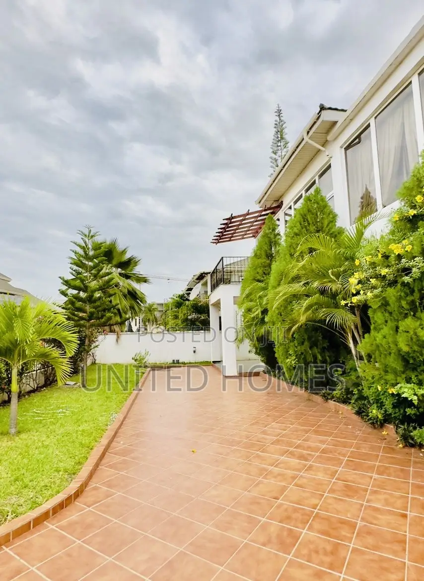 Furnished 6bdrm House in Cantonments for sale