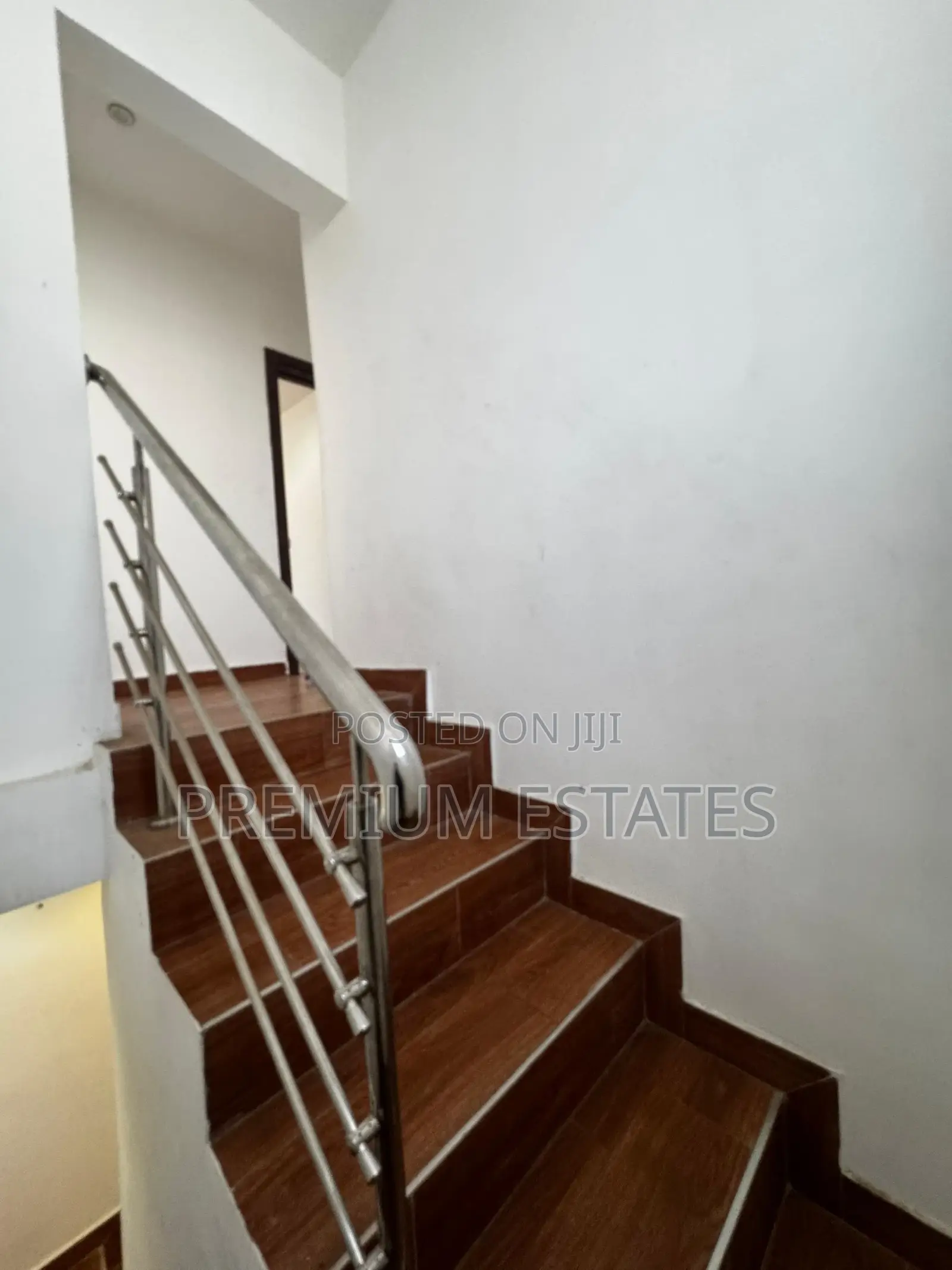 2bdrm House in School Junction for rent