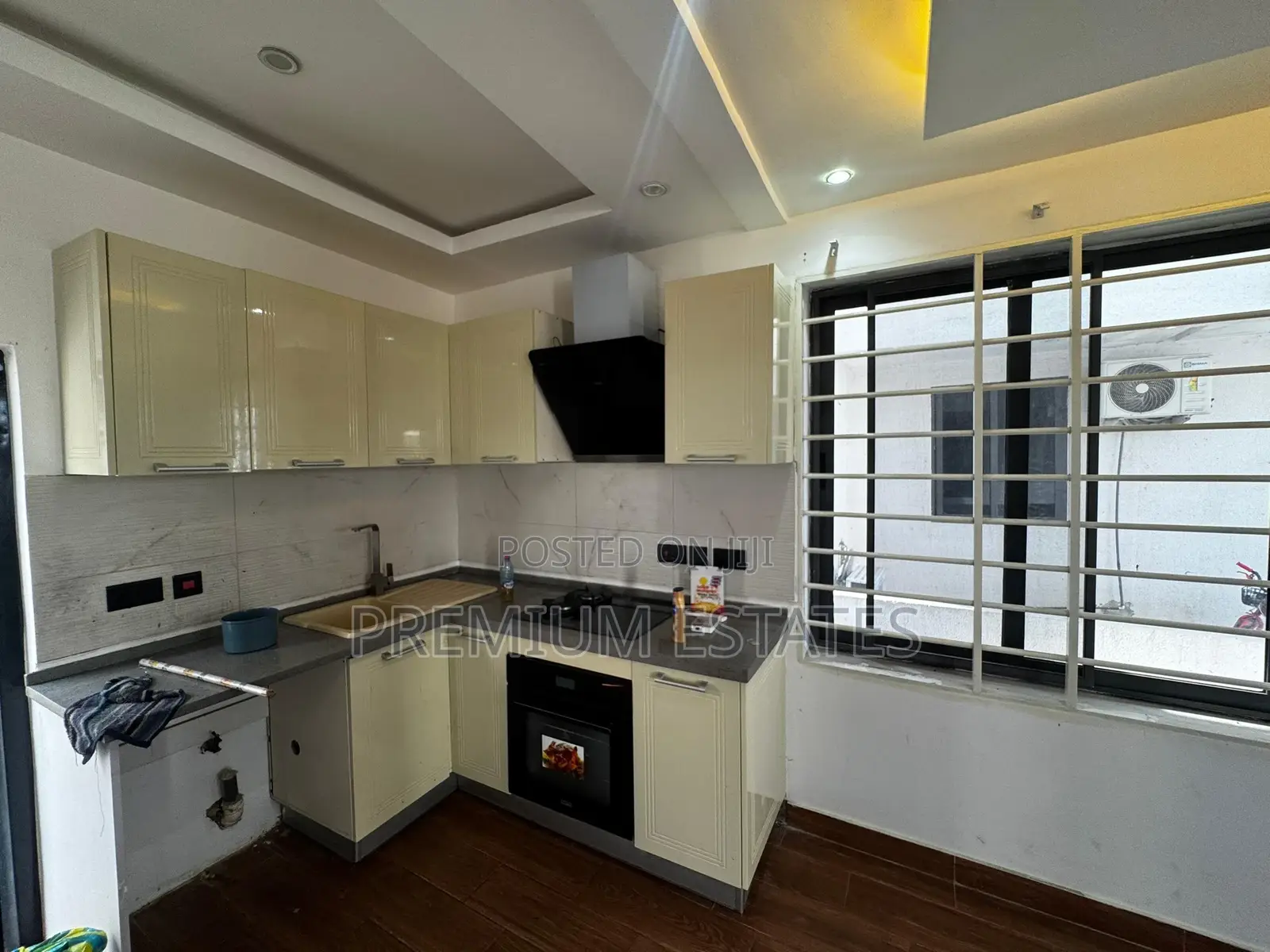 2bdrm House in School Junction for rent