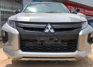 New Mitsubishi L200 2024 Gray