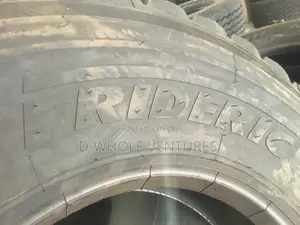 Quality Tyre 315/80r22.5