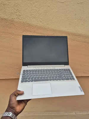Laptop Lenovo Ideapad 3 8GB Intel Core i7 HDD+SSD 256GB