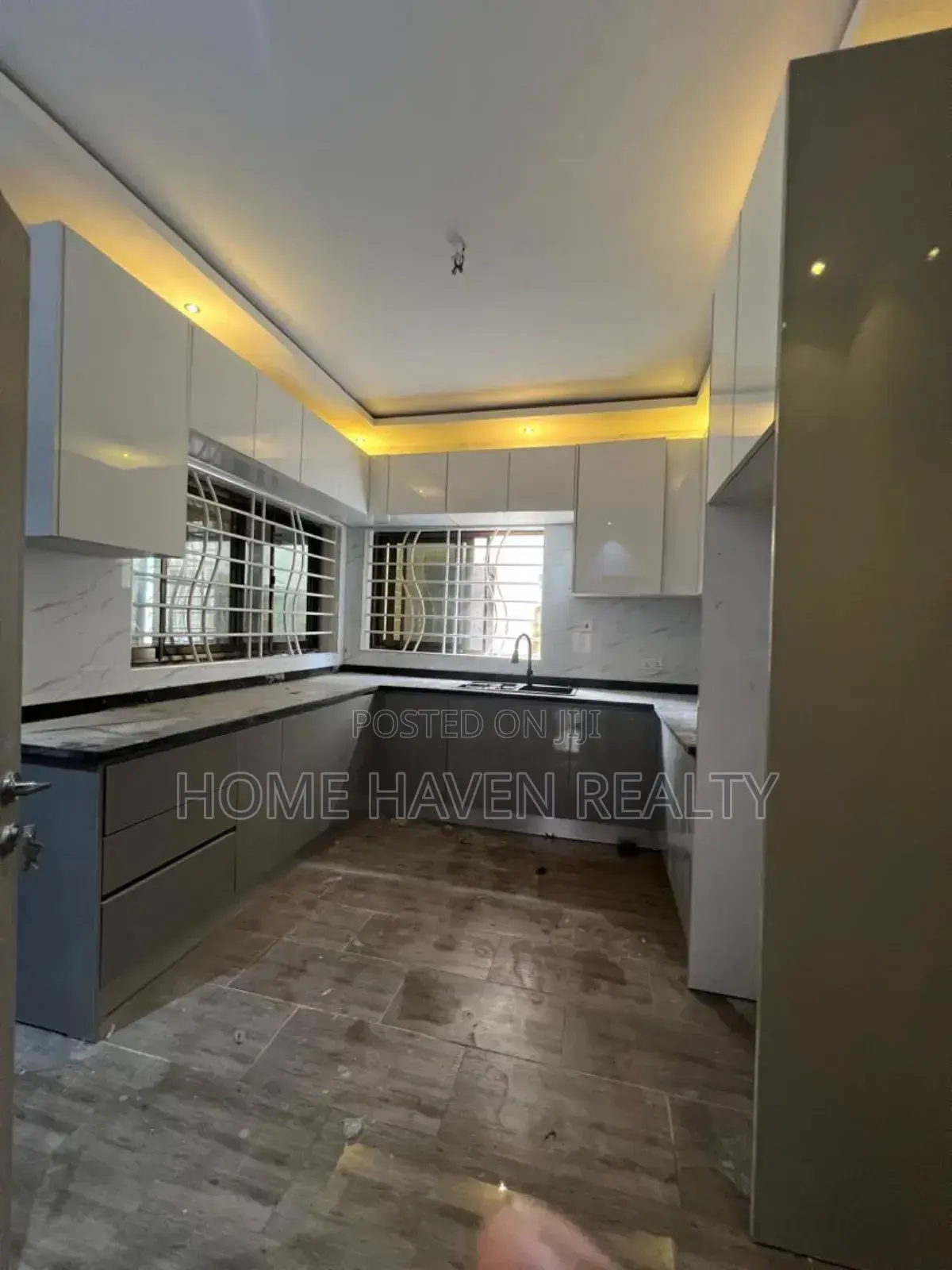 2bdrm Apartment in Pillar 2, Dome for rent
