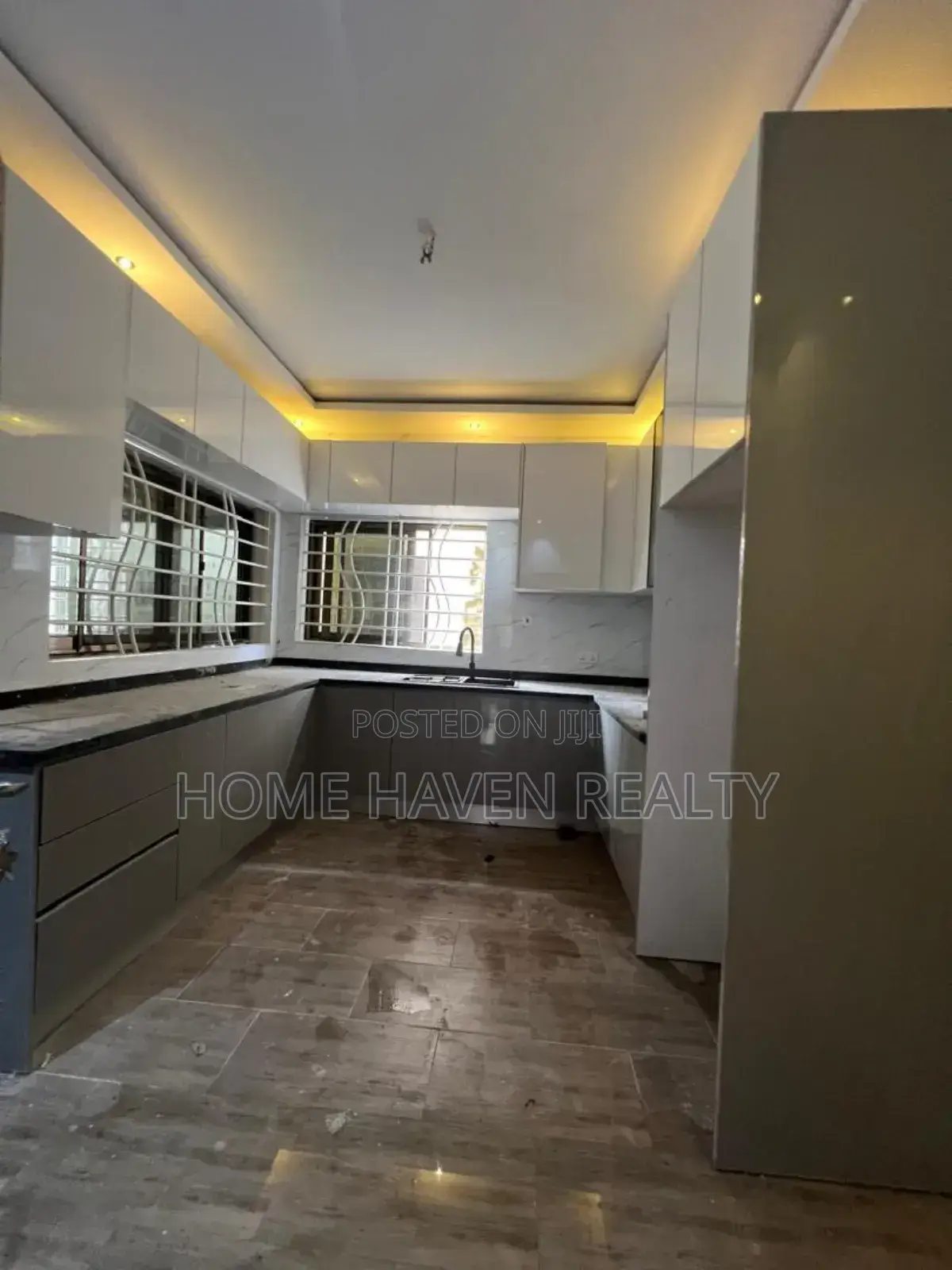 2bdrm Apartment in Pillar 2, Dome for rent