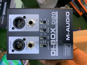 M-Audio Ultra-Di Di20 Active 2-Channel Di-Box/Splitter.