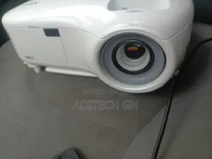 Home Used From Usa Nec Projector 2500 Lumen