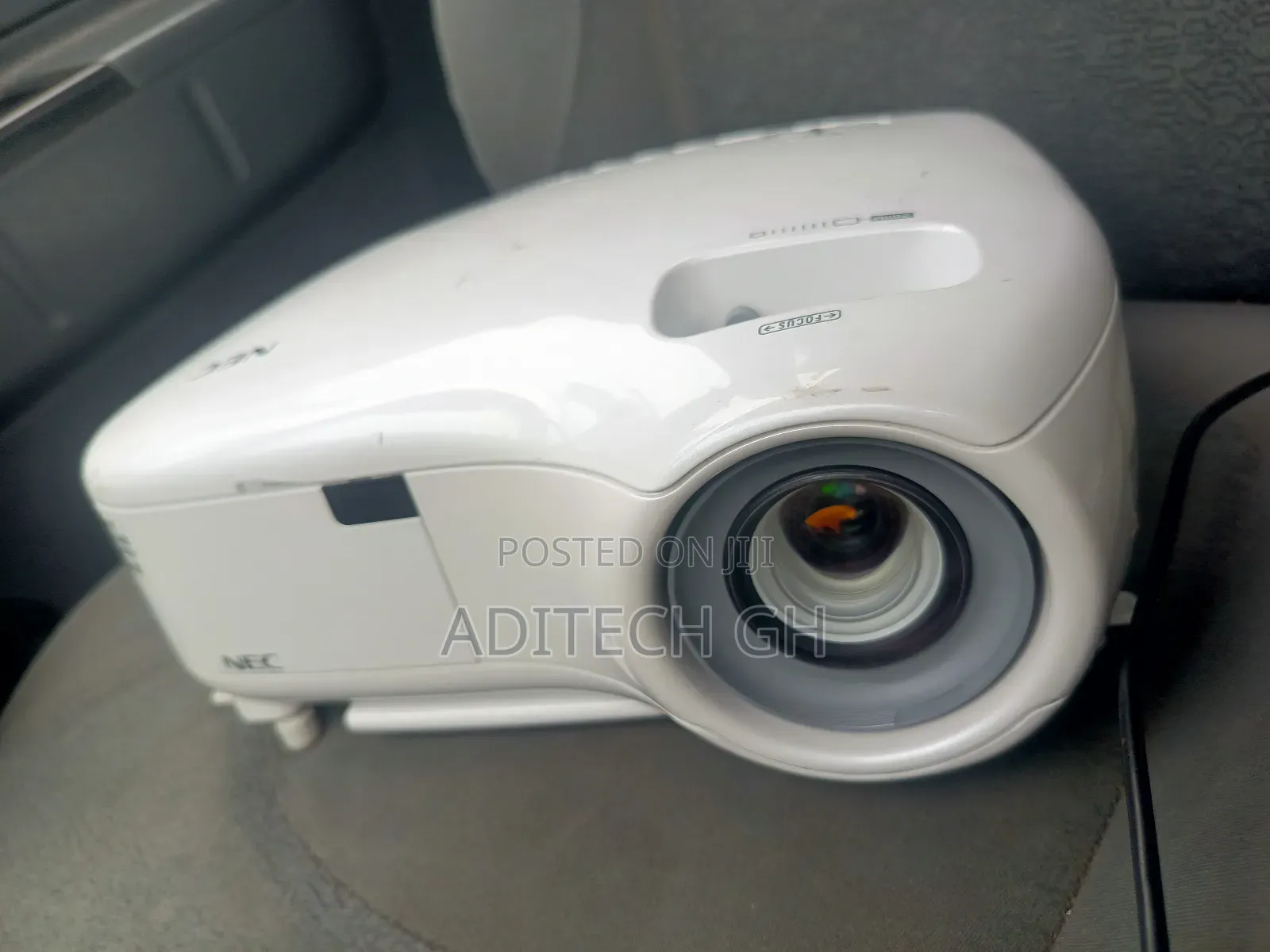 Home Used From Usa Nec Projector 2500 Lumen