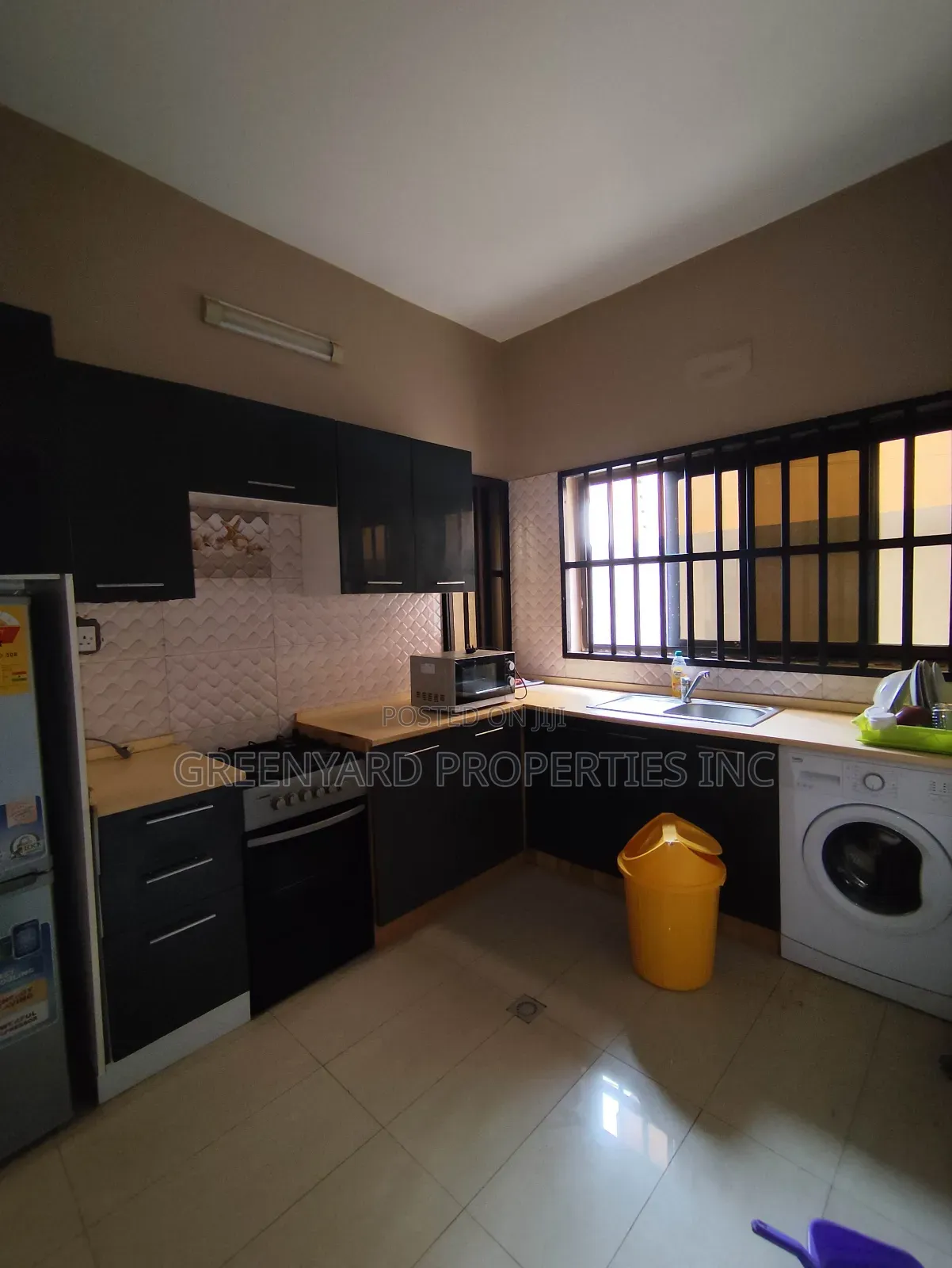 3bdrm Apartment in American House, East Legon for rent