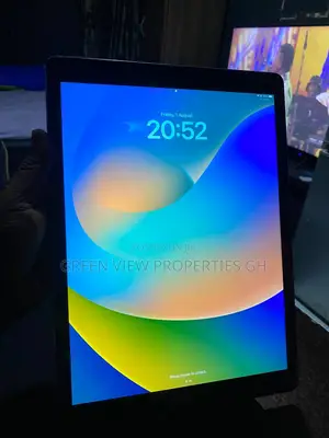 Apple iPad Wi-Fi 8 GB Gray