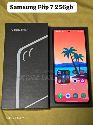 New Samsung Galaxy Z Flip7 256 GB Black