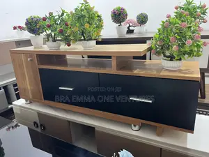 1.4m Extendable Tv Stand