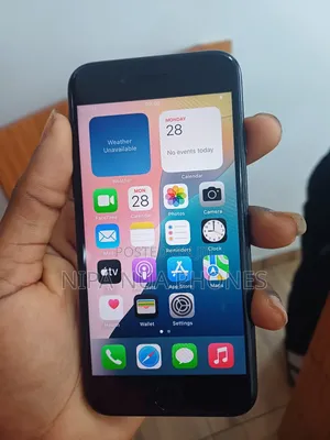 Apple iPhone SE (2020) 64 GB Black