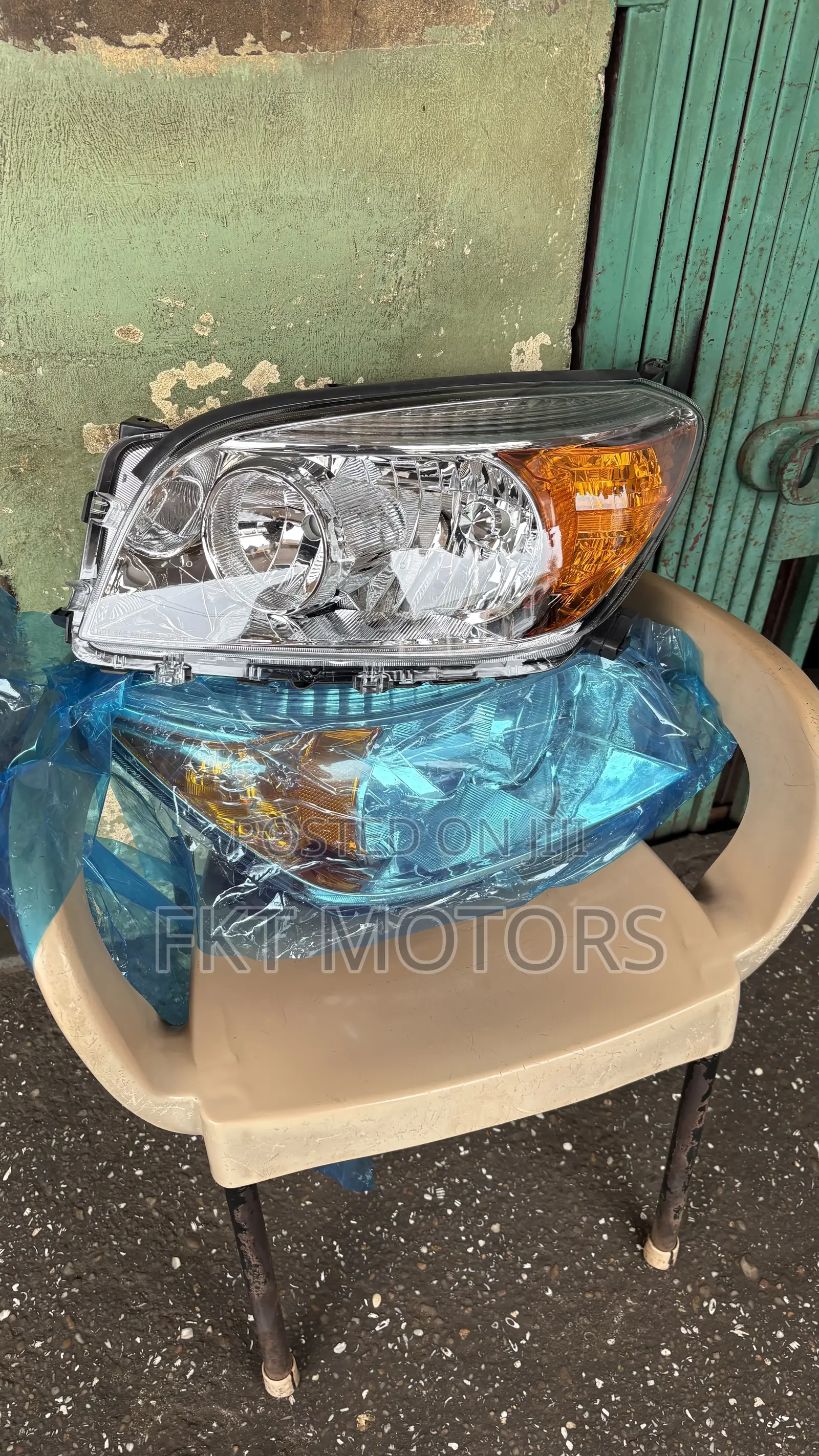 Toyota Rav4 Headlights 2004,2005,2006,2007,2008,2009,2010