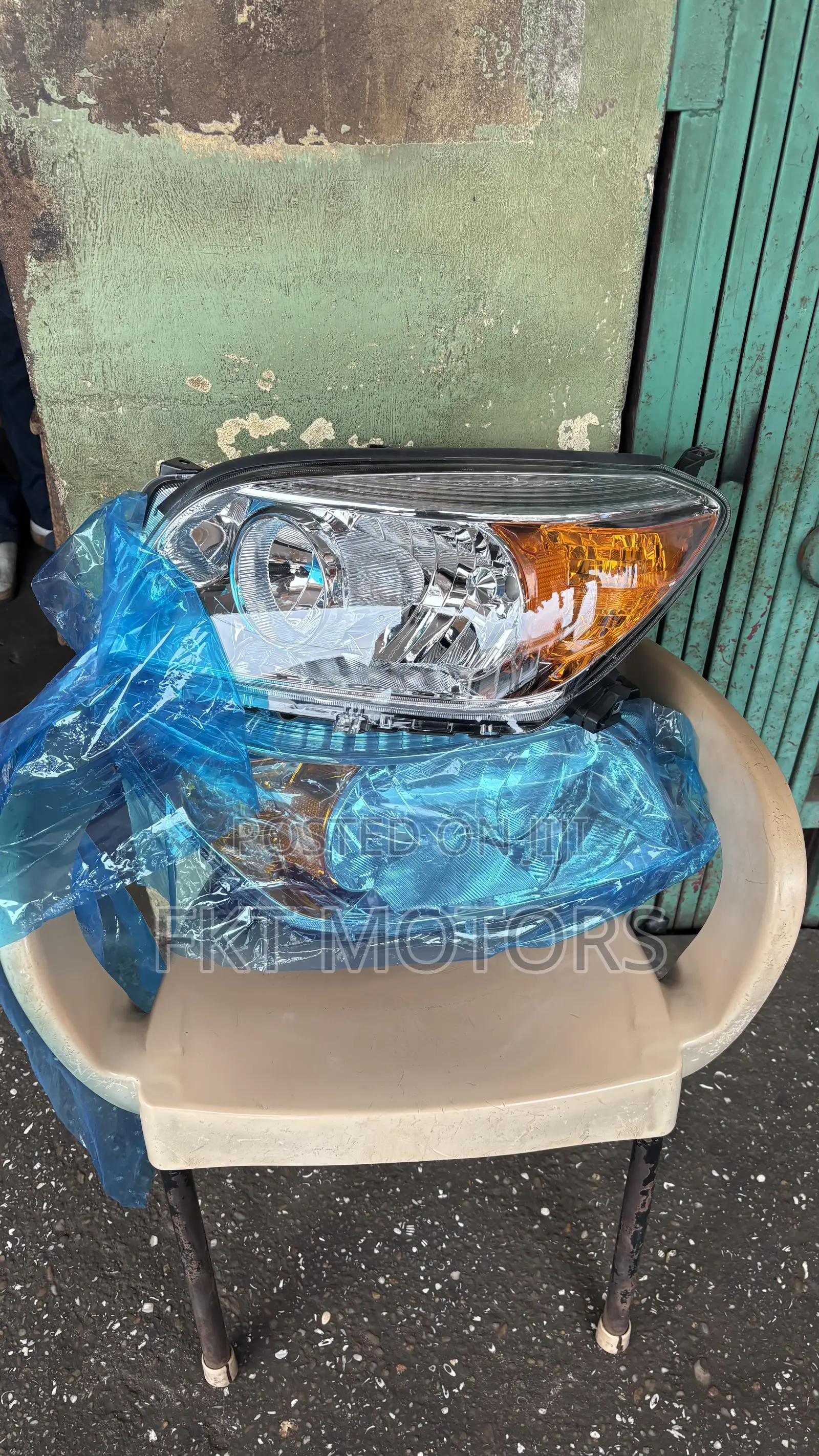Toyota Rav4 Headlights 2004,2005,2006,2007,2008,2009,2010