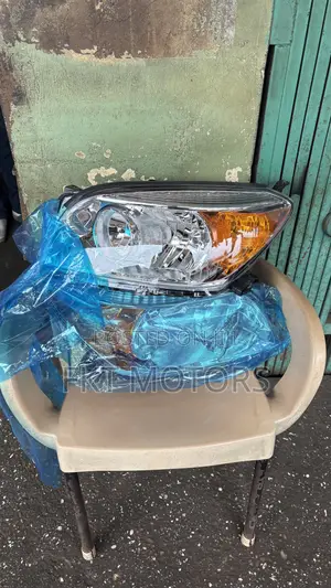 Toyota Rav4 Headlights 2004,2005,2006,2007,2008,2009,2010