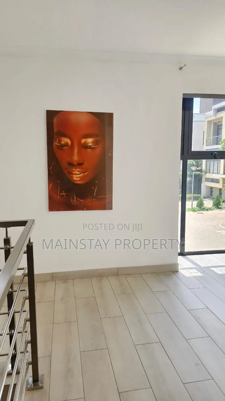 4bdrm Townhouse / Terrace in Cantonments for rent