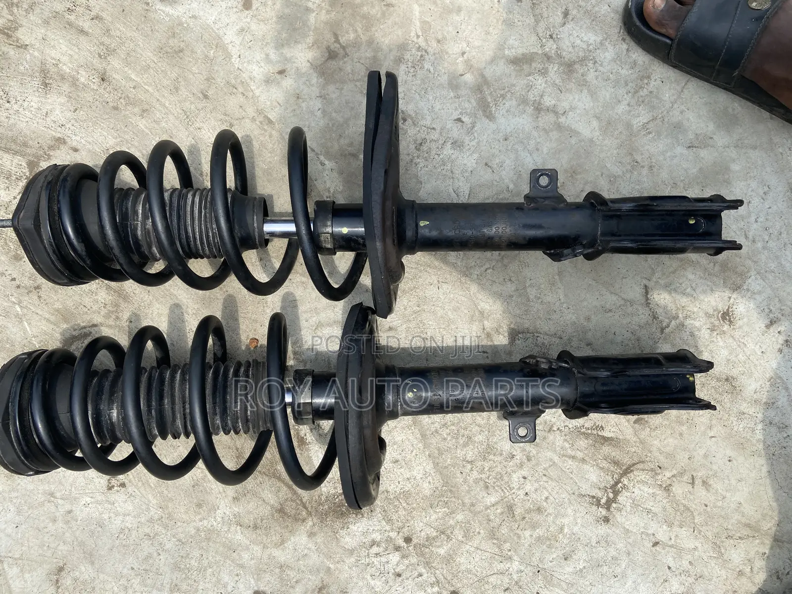 Toyota Camry 2008 Back Shocks