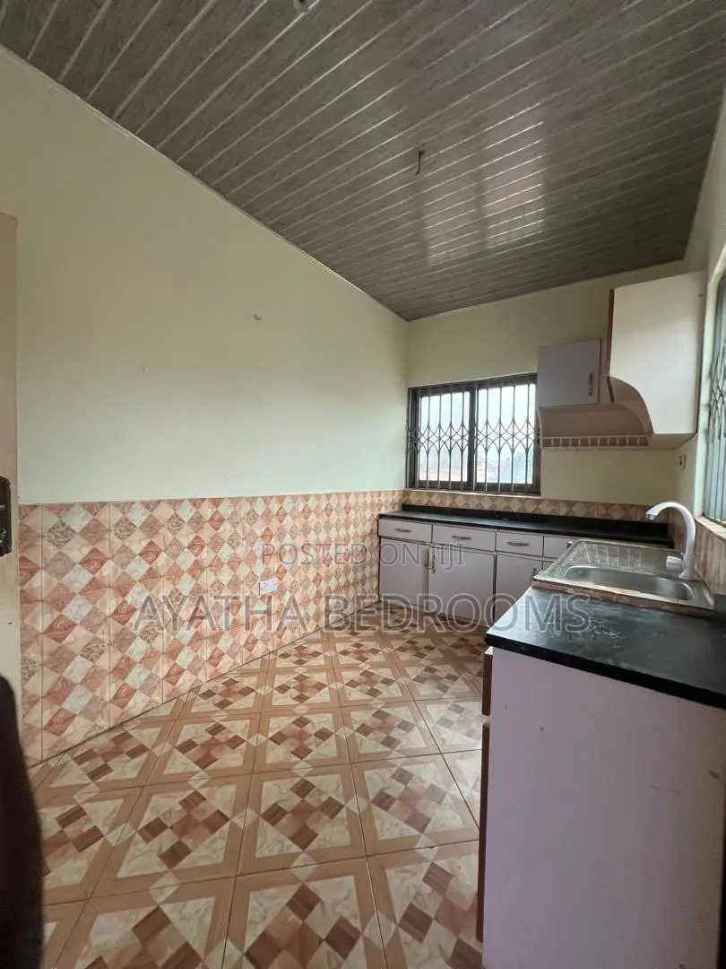 1bdrm Apartment in Ayathar Bedroom, Coca Cola for rent