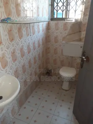 3bdrm House in Ayathar Bedroom, New Town for rent
