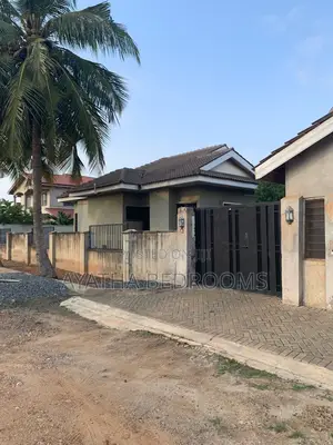 2bdrm House in Ayathar Bedroom, Baatsona Total for rent
