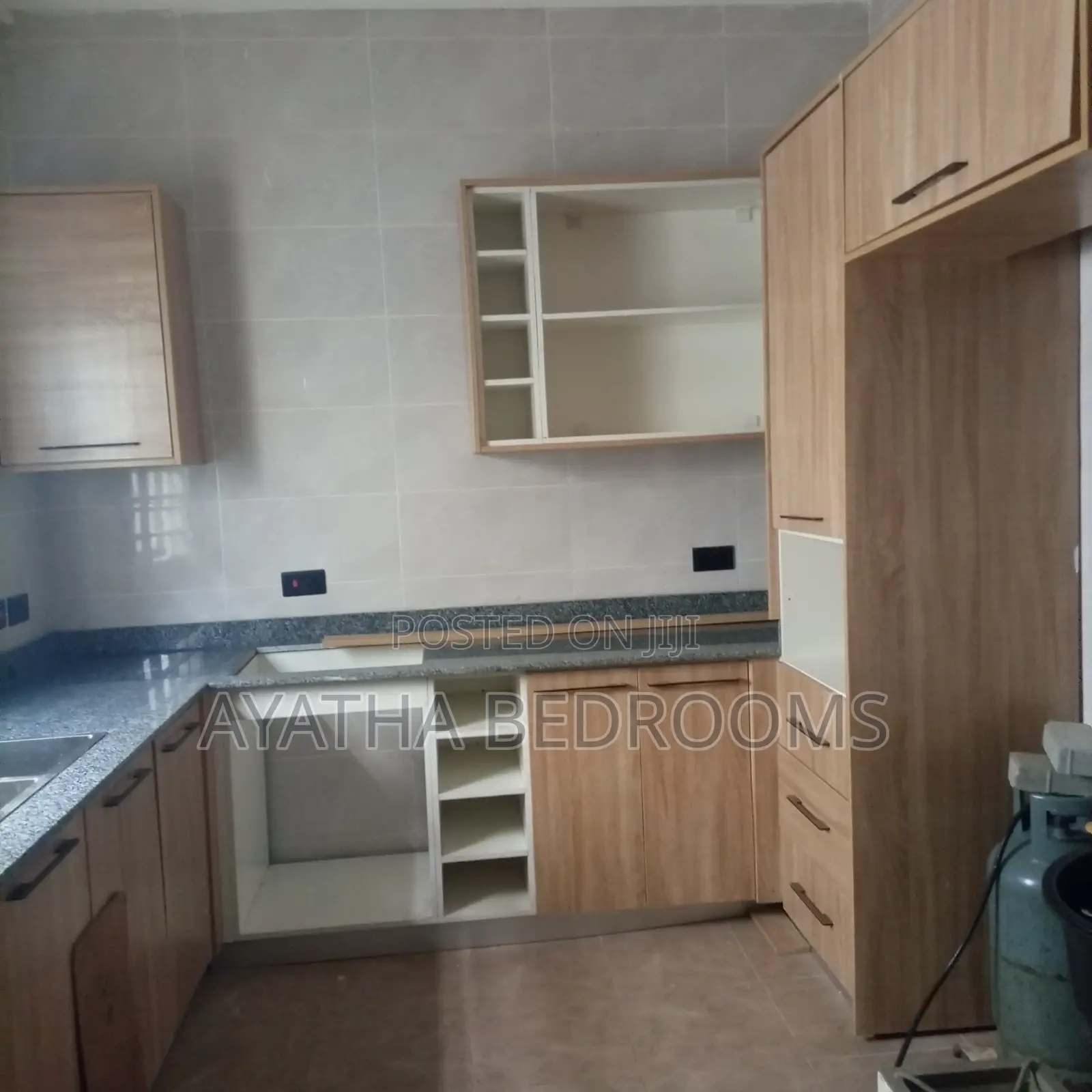 3bdrm House in Ayathar Bedroom, Manet Junction for rent