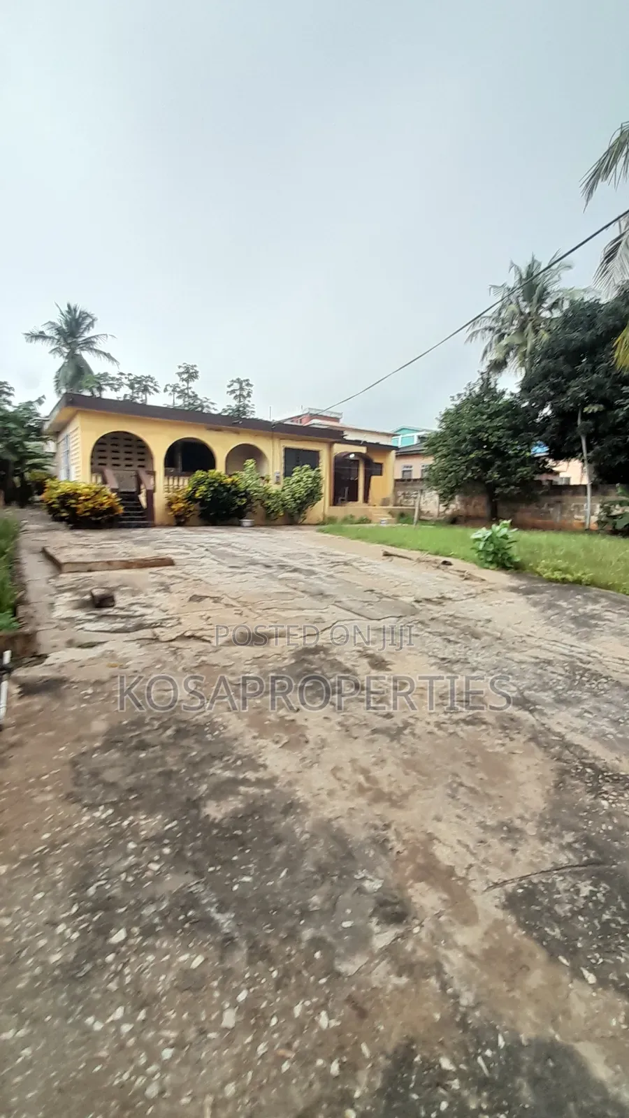 4bdrm House in Mataheko, Kaneshie for sale
