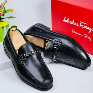 Salvatore Ferragamo Men Black Leather Loafers