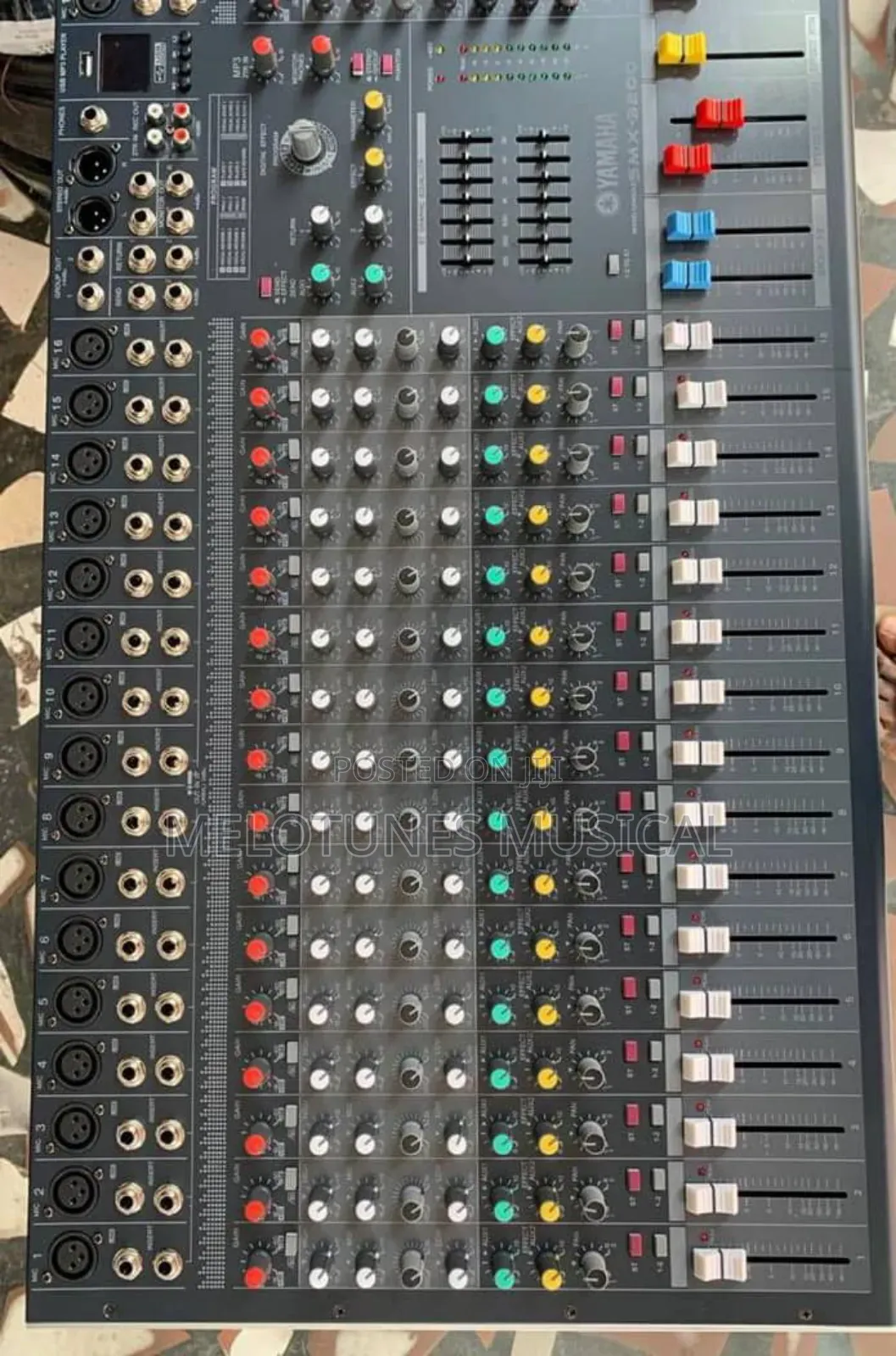 Yamaha SMX-3200 32channel Professional Audio Mixer