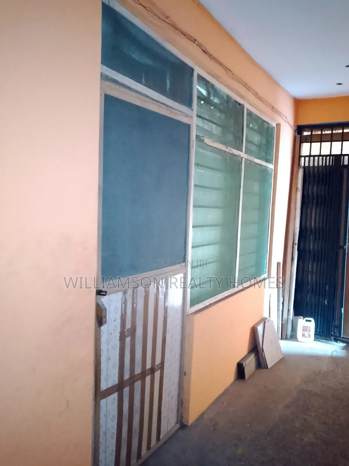 1bdrm Apartment in Community 20 Estate, Spintex for rent