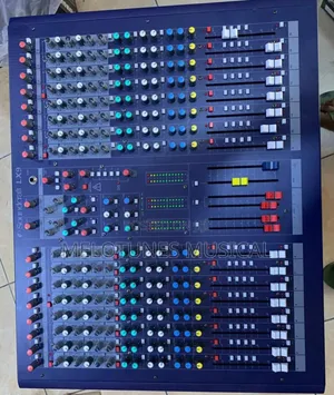 Soundcraft Lx9 16channel Professional Audio Mixer