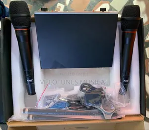 Akg Y200s Professional 2in1 Wireless Microphone System.