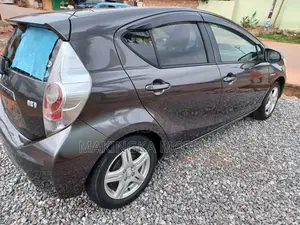 Toyota Aqua 2013 Silver