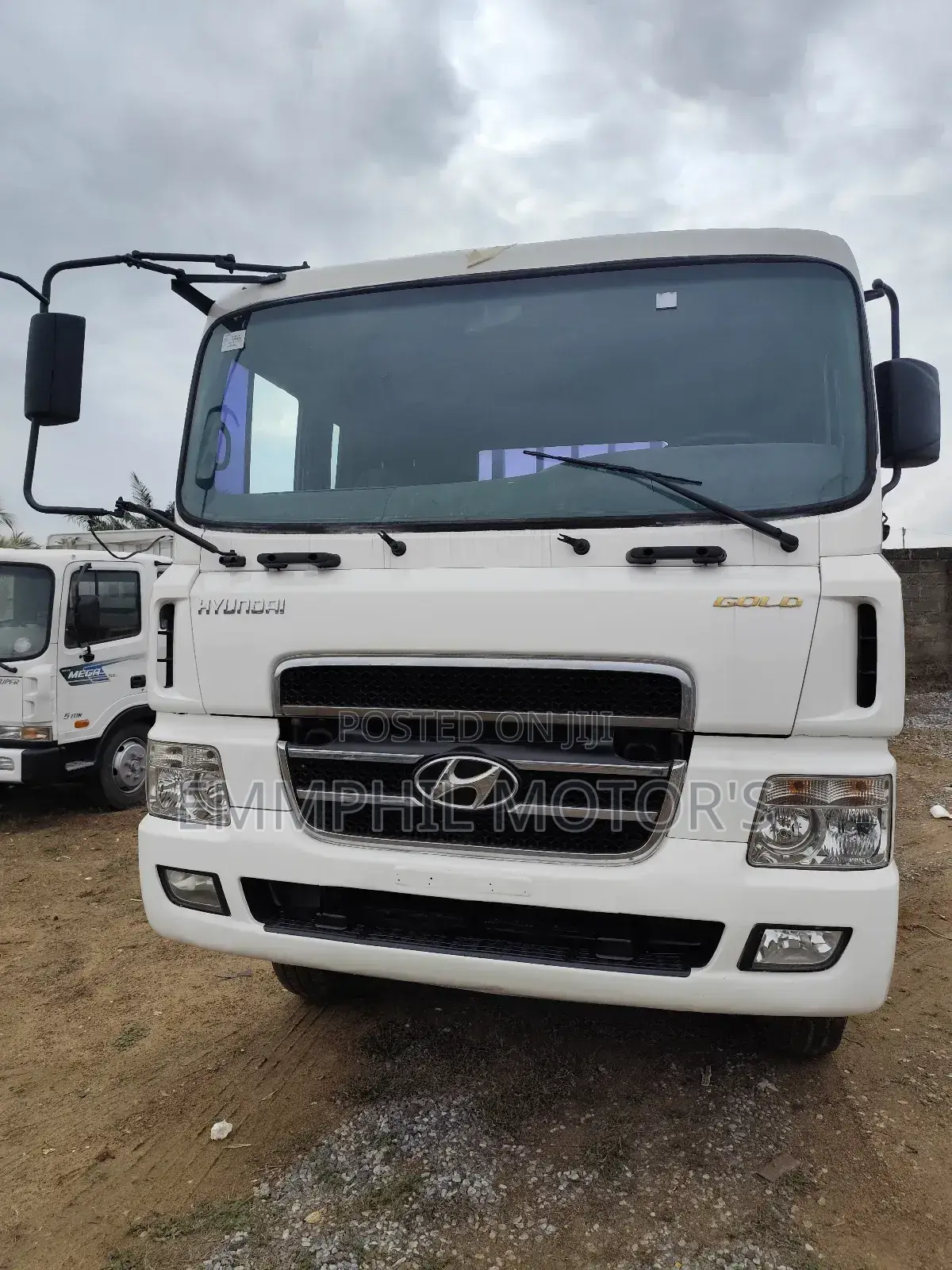 Hyundai Gold 14ton, Heavy Duty Truck.