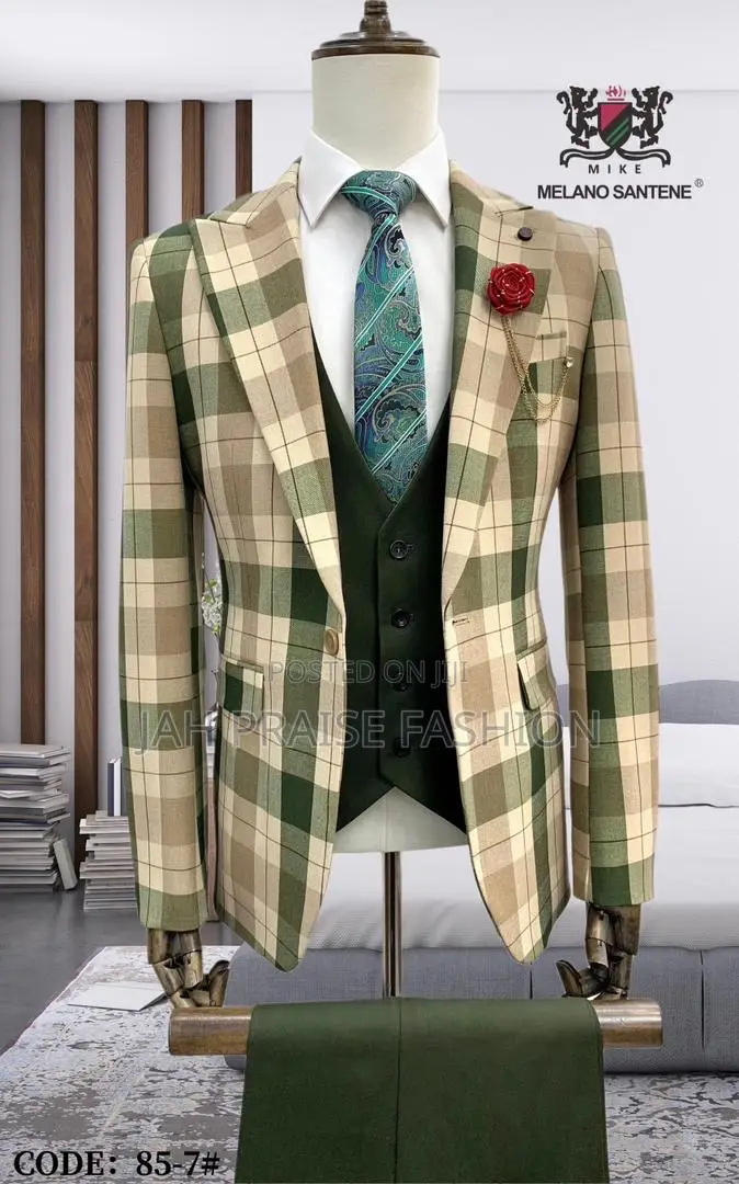 Check Three Pieces New Fashionable Suits in Stock