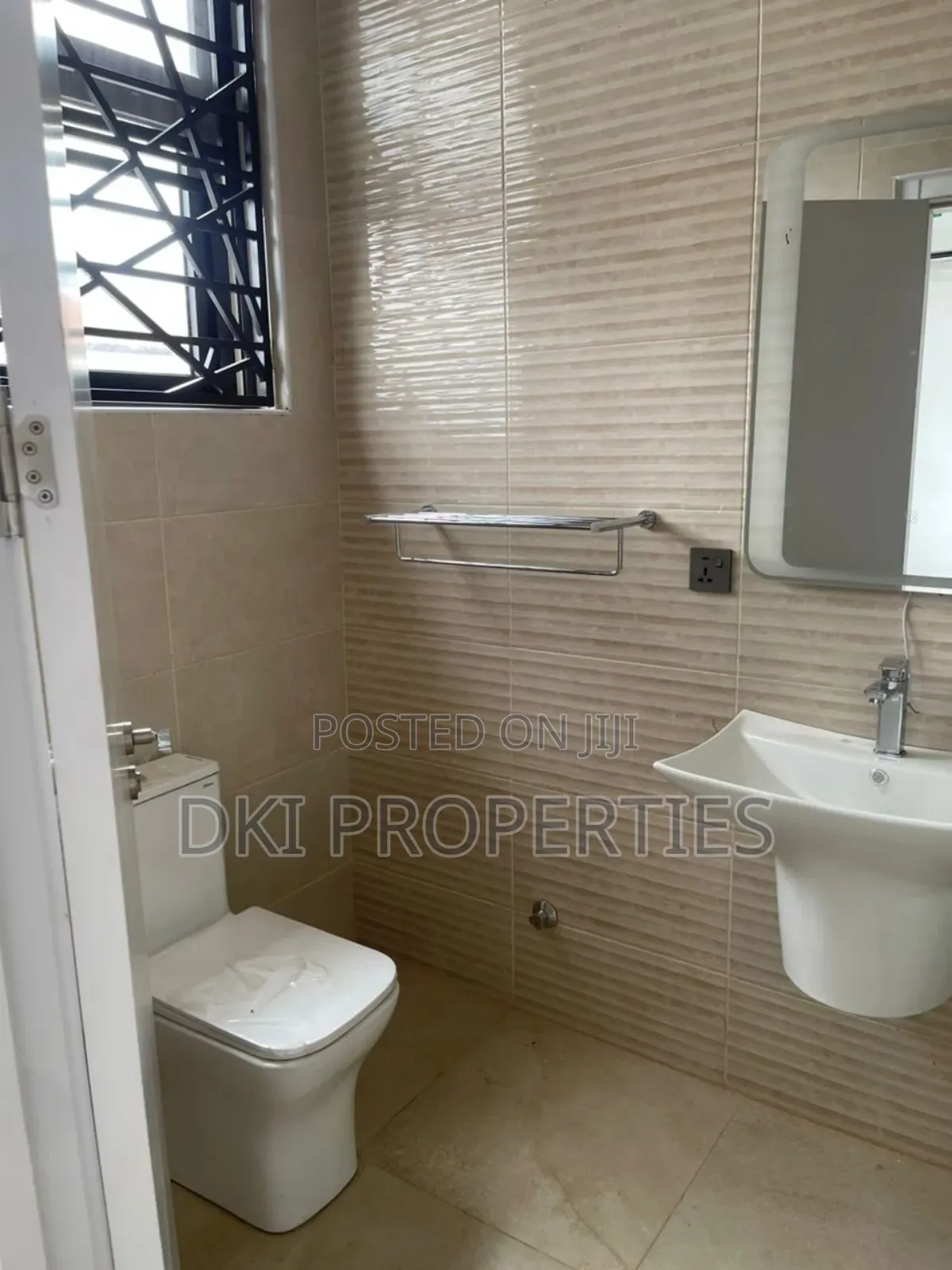 4bdrm House in Dki Properties, East Legon for rent